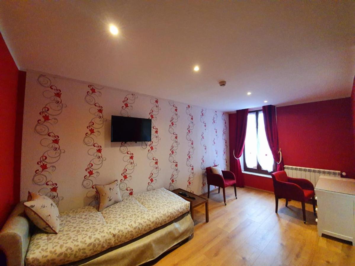 Croix Blanche De Sologne Hotell Chaumont-sur-Tharonne Eksteriør bilde